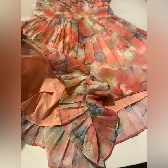 LULU’S Pink Multi Floral Pleated Backless Romper - NWT 
SZ L - Picture 13 of 14